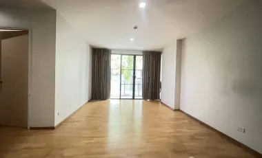For sale 2 bed condo in Khlong Toei, Bangkok