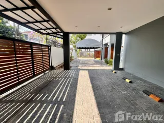 For sale 6 Beds house in Bang Na, Bangkok
