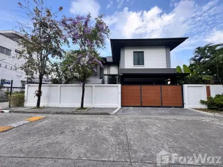 For sale 6 Beds house in Bang Na, Bangkok