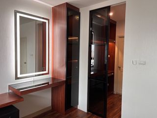 For rent 1 bed condo in Thon Buri, Bangkok