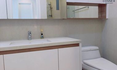 For rent 2 bed condo in Pathum Wan, Bangkok