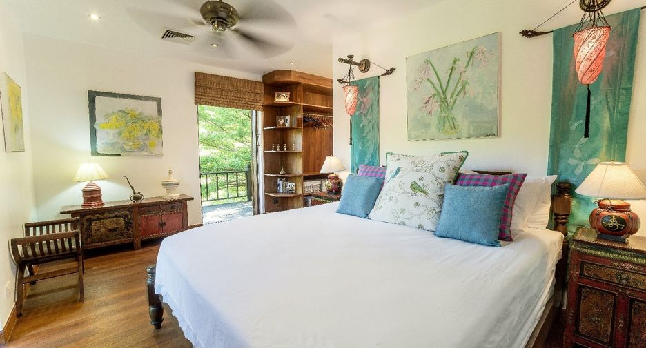 For sale 6 bed villa in Cha Am, Phetchaburi