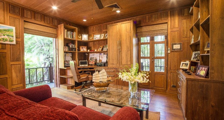 For sale 6 bed villa in Cha Am, Phetchaburi