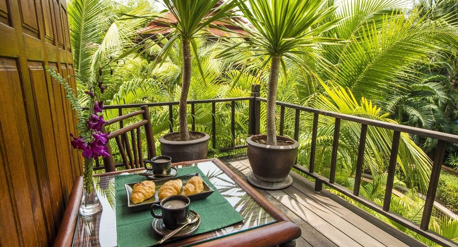 For sale 6 bed villa in Cha Am, Phetchaburi