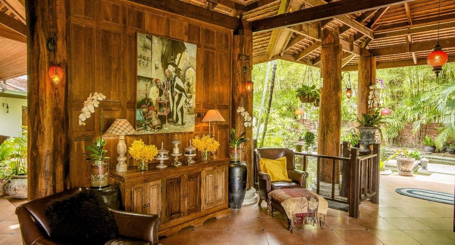 For sale 6 bed villa in Cha Am, Phetchaburi