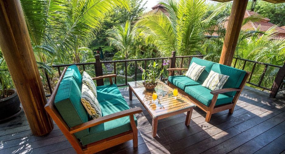 For sale 6 bed villa in Cha Am, Phetchaburi