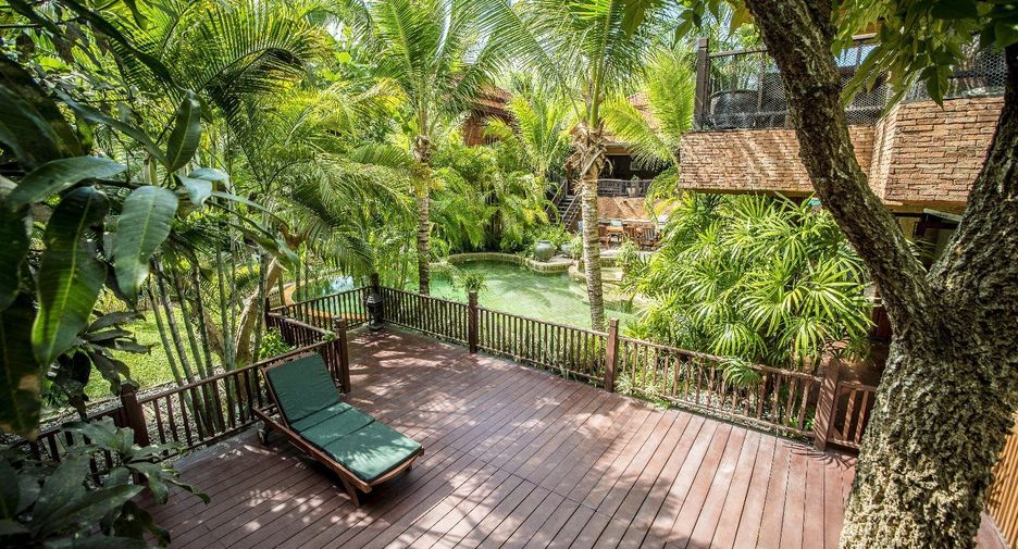 For sale 6 bed villa in Cha Am, Phetchaburi