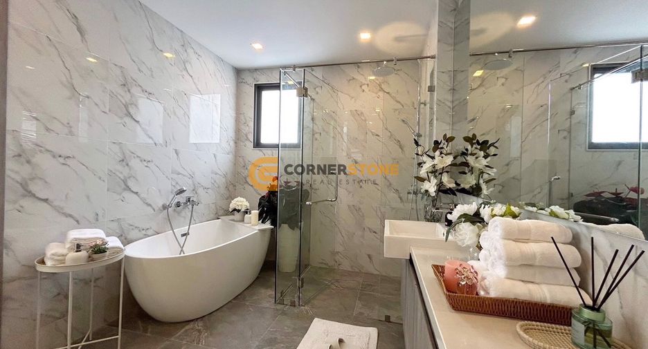 À vendre 4 chambres maison à Bang Lamung, Chonburi