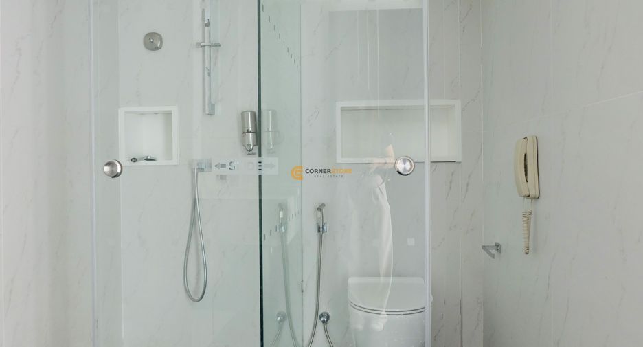 À vendre 2 chambres condo à Pratumnak, Pattaya