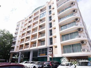 For rent 3 Beds apartment in Bang Na, Bangkok