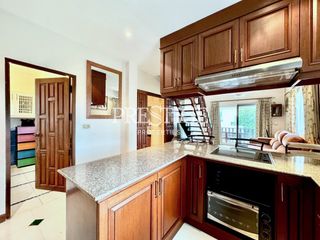 For rent そして for sale 3 Beds condo in Pratumnak, Pattaya