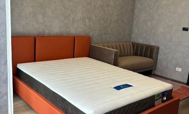 For rent studio condo in Huai Khwang, Bangkok