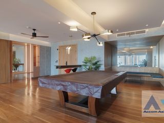 For sale 4 Beds condo in Watthana, Bangkok