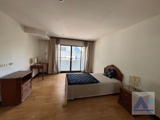 For sale 2 bed condo in Yan Nawa, Bangkok