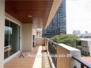 For rent 3 bed apartment in Khlong Toei, Bangkok