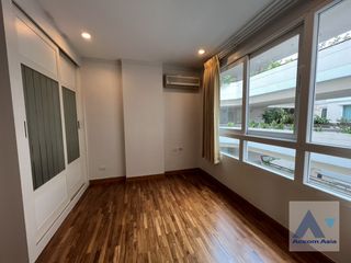 For sale 2 bed condo in Yan Nawa, Bangkok