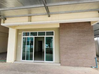 For rent warehouse in Ban Phaeo, Samut Sakhon