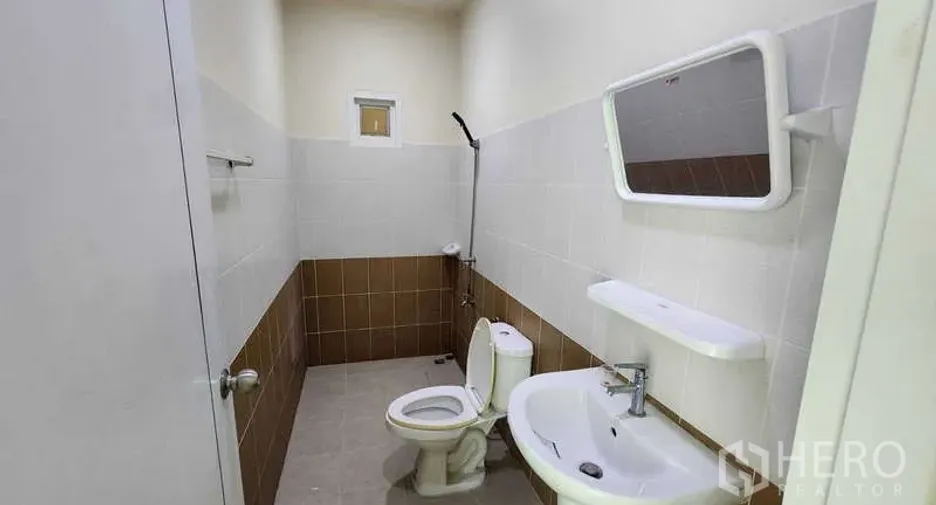Lagerhaus zur Miete in Mueang Samut Sakhon, Samut Sakhon