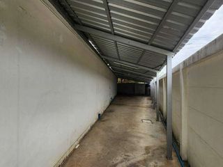For rent warehouse in Ban Phaeo, Samut Sakhon