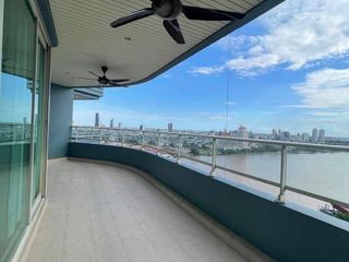 For sale 4 Beds condo in Bang Kho Laem, Bangkok