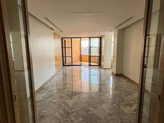 For sale 4 Beds condo in Watthana, Bangkok