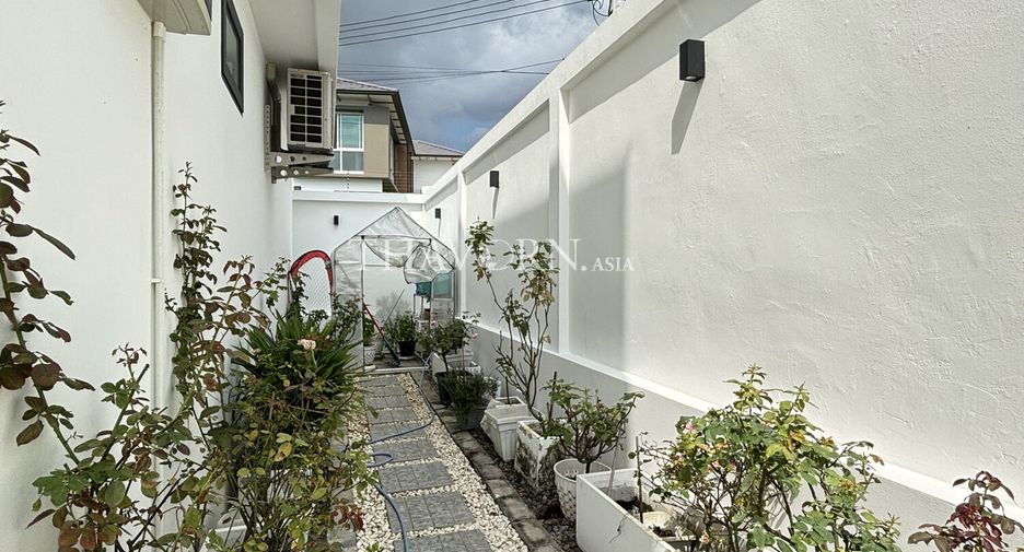 For sale 3 bed house in Bang Lamung, Chonburi