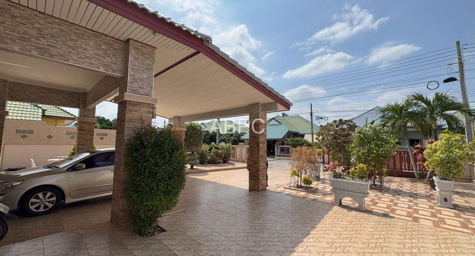 For sale 3 bedrooms house in Huay Yai, Pattaya