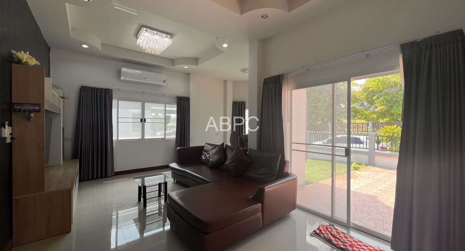 For sale 3 bedrooms house in Huay Yai, Pattaya