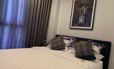 For rent 2 bed condo in Watthana, Bangkok