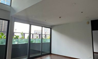 For sale 3 bed condo in Khlong Toei, Bangkok