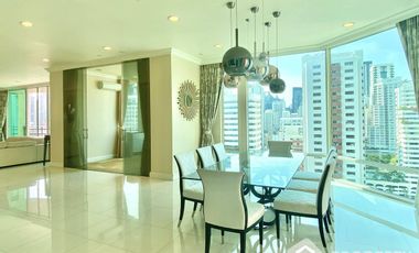 For rent 4 bed condo in Watthana, Bangkok