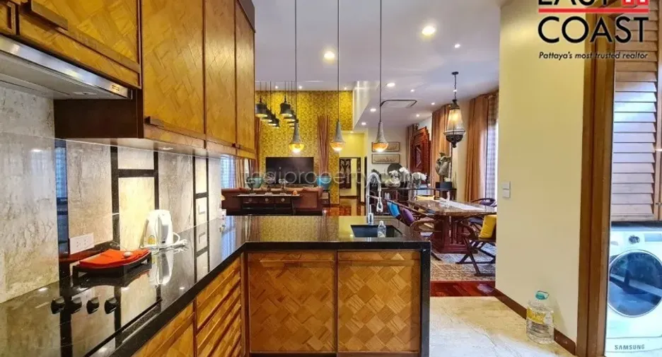 For sale 3 bedrooms house in Na Jomtien, Pattaya