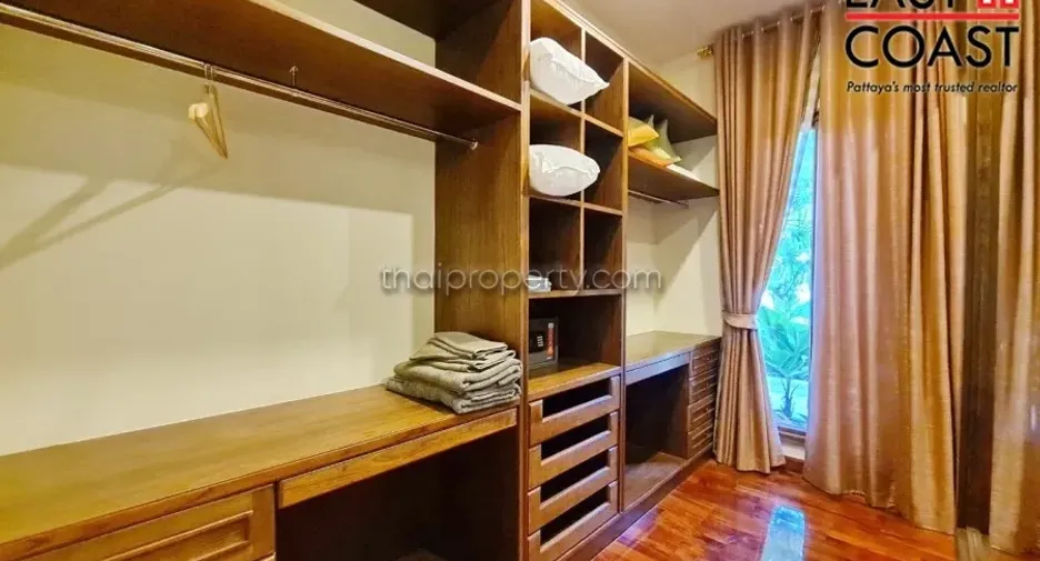 For sale 3 bedrooms house in Na Jomtien, Pattaya