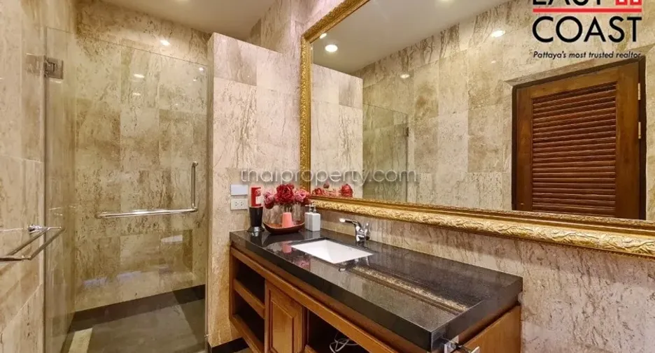 For sale 3 bedrooms house in Na Jomtien, Pattaya