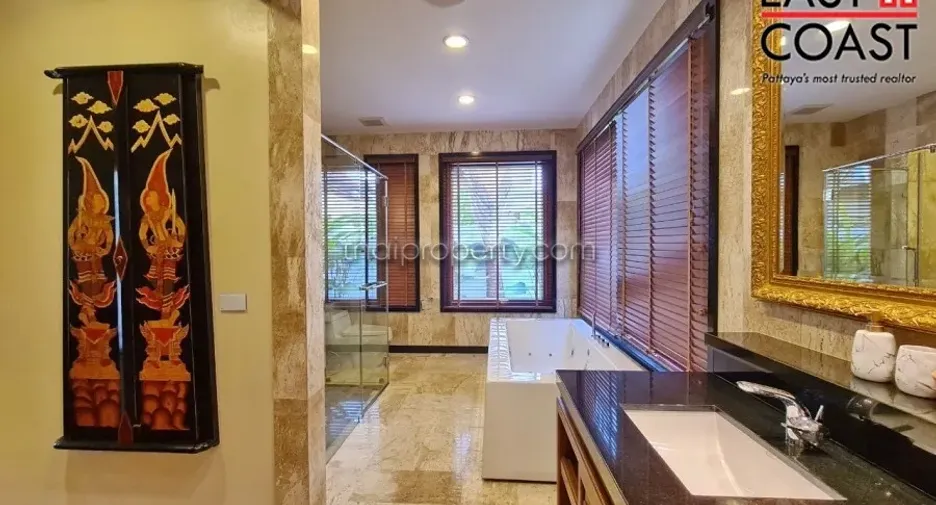 For sale 3 bedrooms house in Na Jomtien, Pattaya