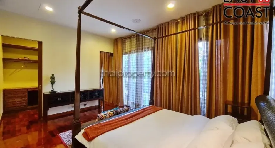 For sale 3 bedrooms house in Na Jomtien, Pattaya