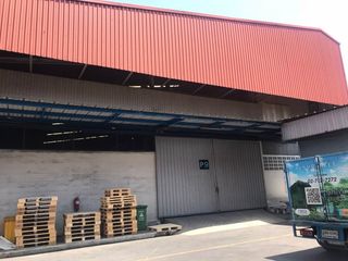 For rent warehouse in Mueang Samut Prakan, Samut Prakan