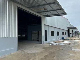 For rent warehouse in Khlong Toei, Bangkok