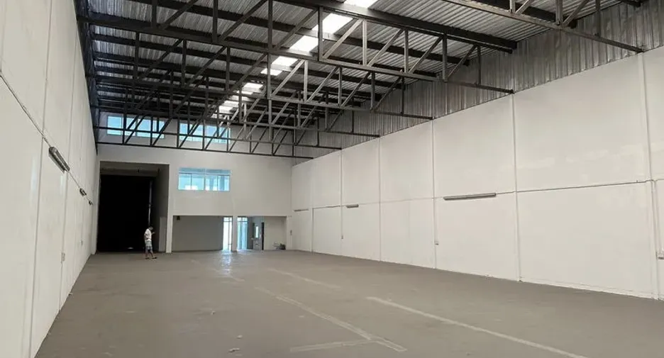 For rent warehouse in Bang Sao Thong, Samut Prakan