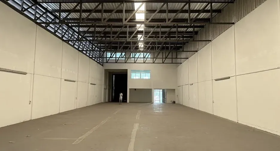For rent warehouse in Bang Sao Thong, Samut Prakan