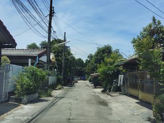 For sale land in Saphan Sung, Bangkok