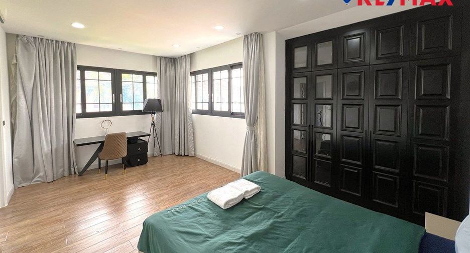 For sale 5 bedrooms house in East Pattaya, Pattaya