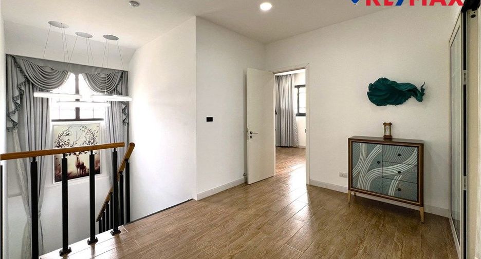 For sale 5 bedrooms house in East Pattaya, Pattaya
