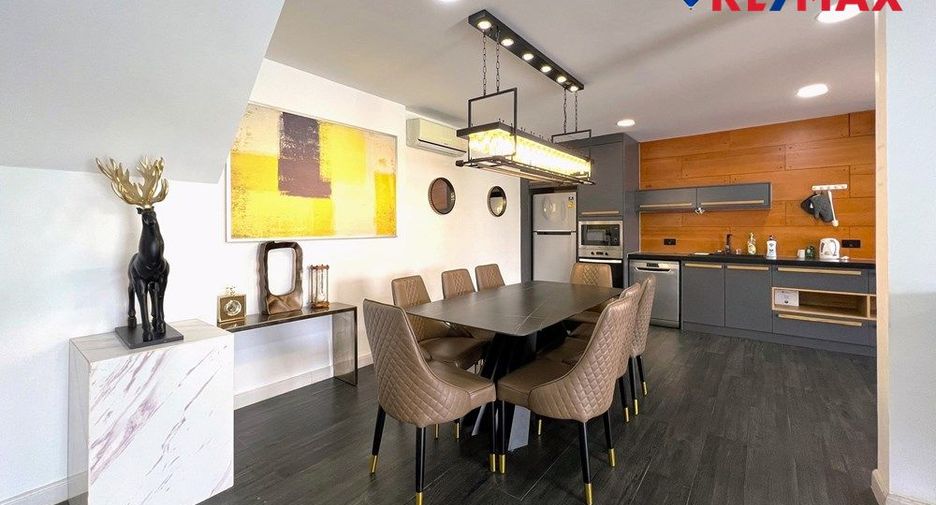 For sale 5 bedrooms house in East Pattaya, Pattaya