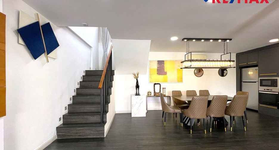 For sale 5 bedrooms house in East Pattaya, Pattaya