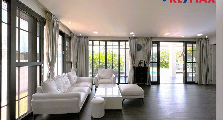 For sale 5 bedrooms house in East Pattaya, Pattaya