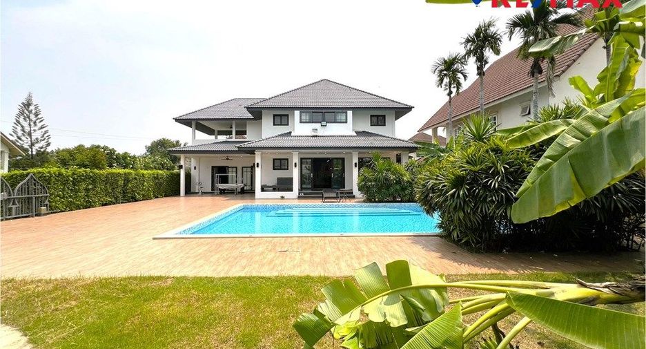 For sale 5 bedrooms house in East Pattaya, Pattaya