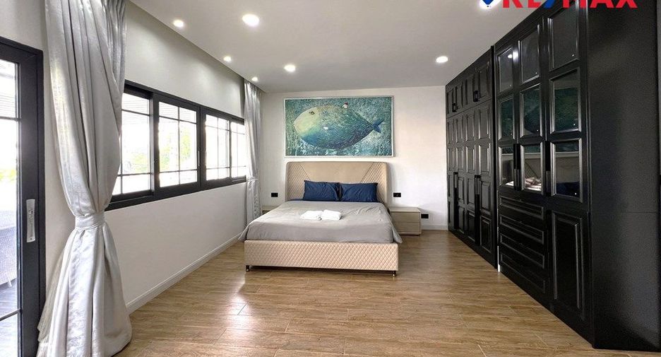 For sale 5 bedrooms house in East Pattaya, Pattaya