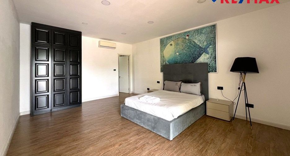 For sale 5 bedrooms house in East Pattaya, Pattaya