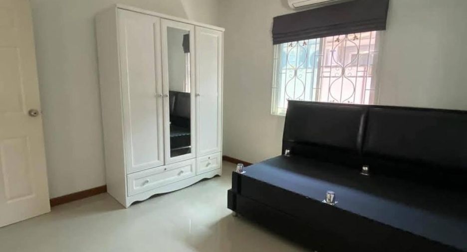 For sale 3 Beds townhouse in Sai Noi, Nonthaburi